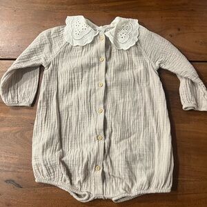 H&M Baby cotton beige romper